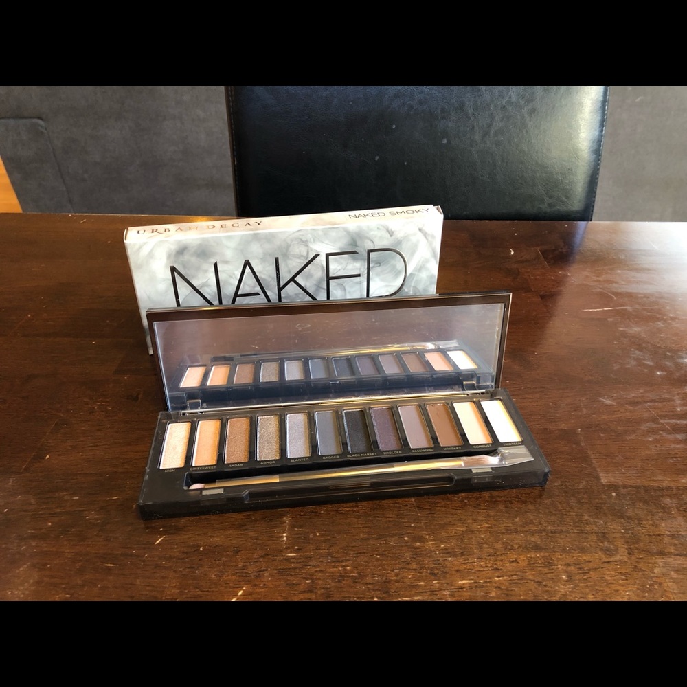 NWT Urban Decay NAKED Smoky Eye Pallette